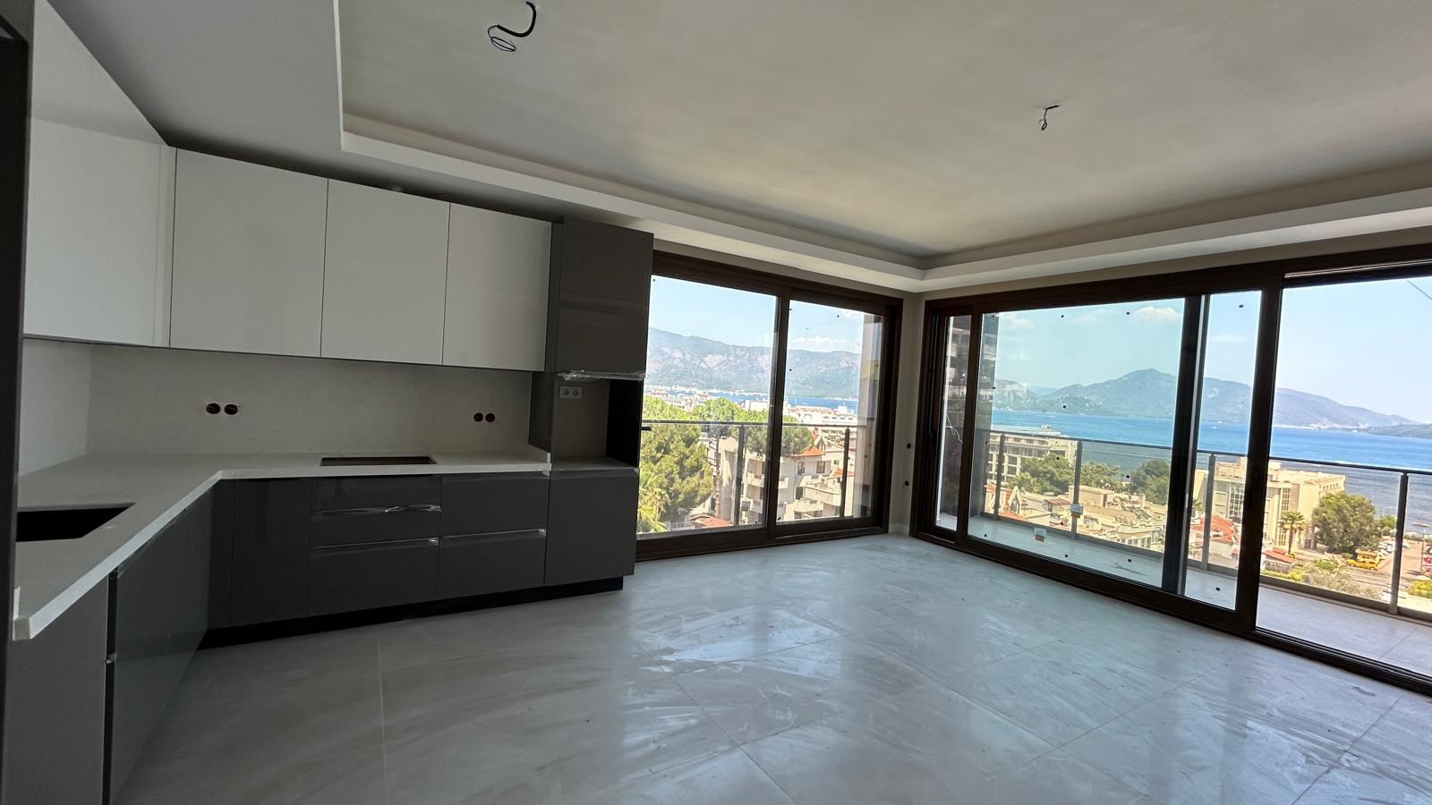 MARMARİS SİTELER BÖLGESİNDE FUL DENİZ MANZARALI 3+1 DÜZ DAİRELER